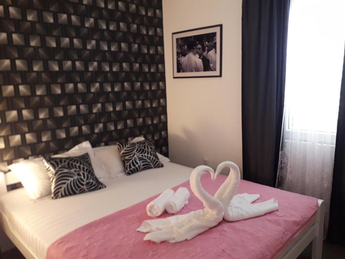 Ana Apartmani Sveti Stefan Eksteriør billede