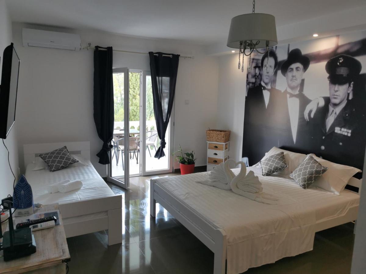 Ana Apartmani Sveti Stefan Eksteriør billede