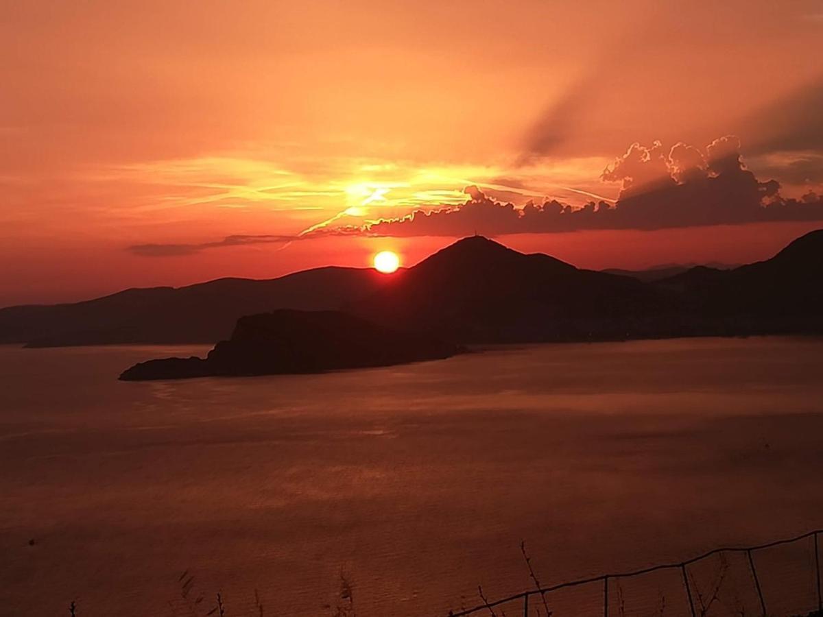 Ana Apartmani Sveti Stefan Eksteriør billede