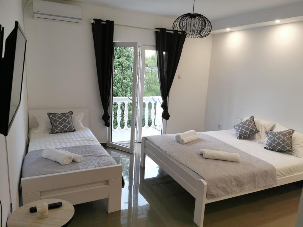 Ana Apartmani Sveti Stefan Eksteriør billede